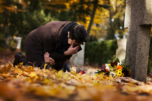 7 Essential Steps Before a Big Holiday After a Loved One Passes Away