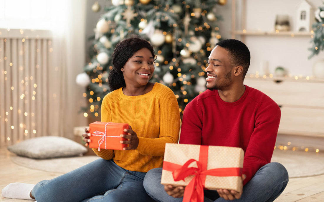Discover 7 effective strategies for saving money during the upcoming 2023 holiday season.