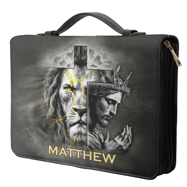 Christianart Bible Cover, A Mans Heart Plans His Way Proverbs 16 9 Lion God, Personalized Gifts for Pastor, Gifts For Women, Gifts For Men. - Christian Art Bag