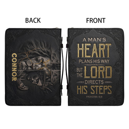 Christianart Bible Cover - A Mans Heart Plans His Way Proverbs 16 9 Lion God - Personalized Gifts for Pastor - Gifts For Men - CABBBCV14060324.
